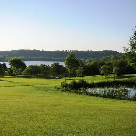 Golf- Und Wiesensee