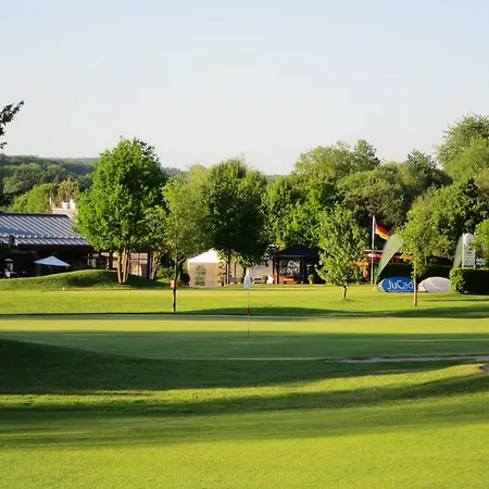 Golf- Und Wiesensee